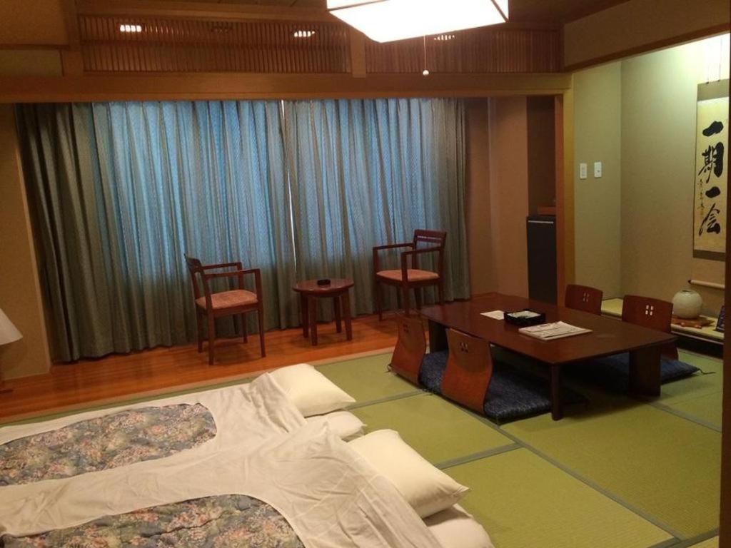Mutsu Park Hotel Екстер'єр фото